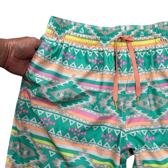 Chubbies Men's En Fuego Aztec Print Swim Trunks Size XL - Picture 3 of 7